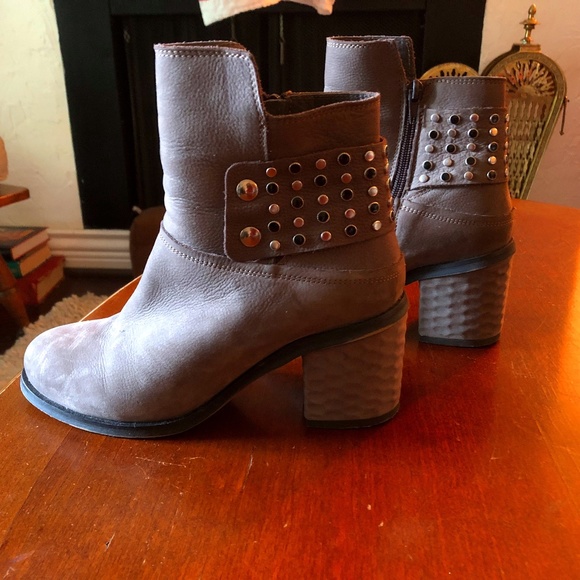 beautiful taupe ankle boots 37 - Picture 3 of 8